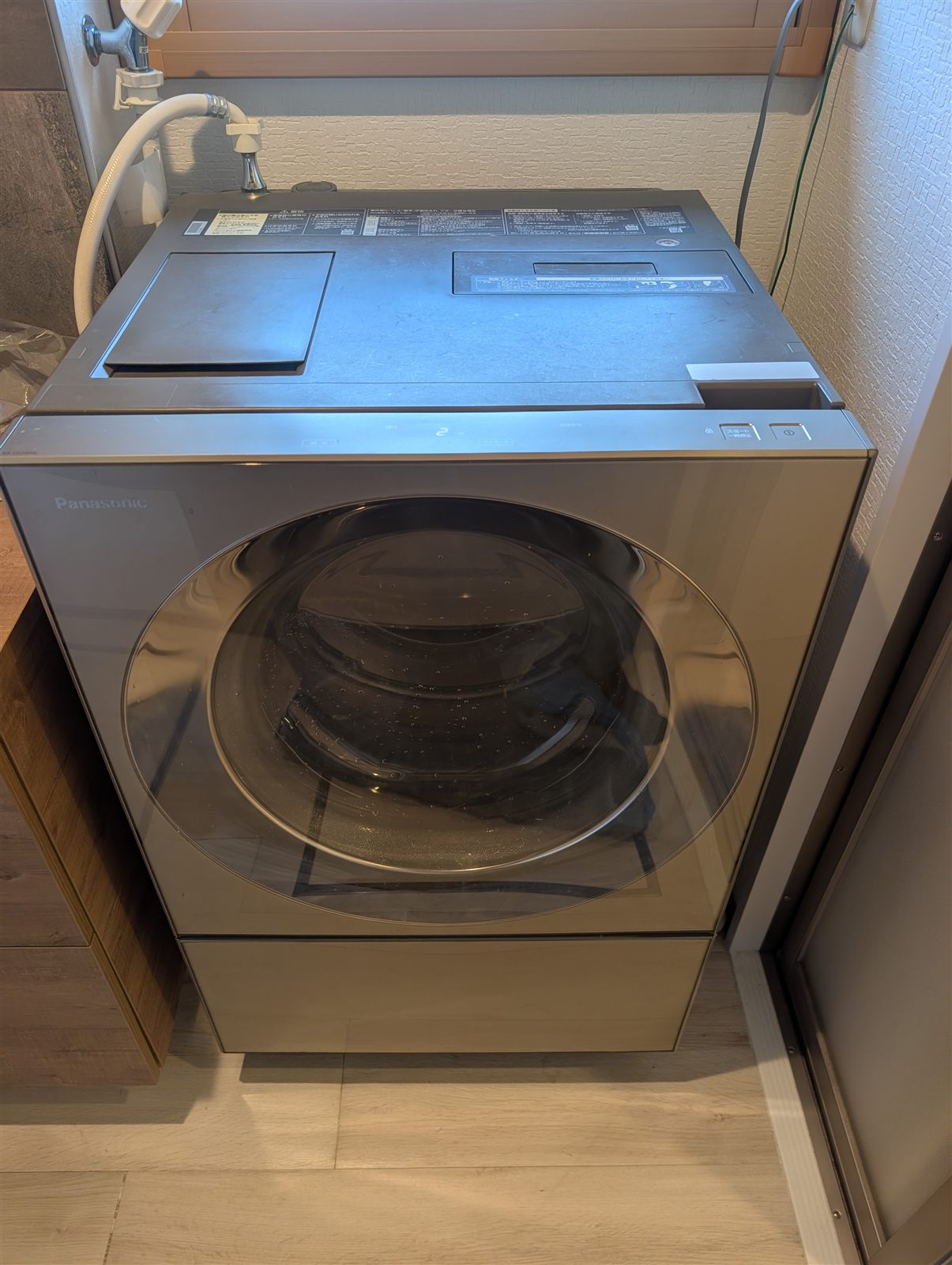分解洗浄前 お客様宅に設置されたパナソニック ドラム式洗濯乾燥機 NA-VG2400L